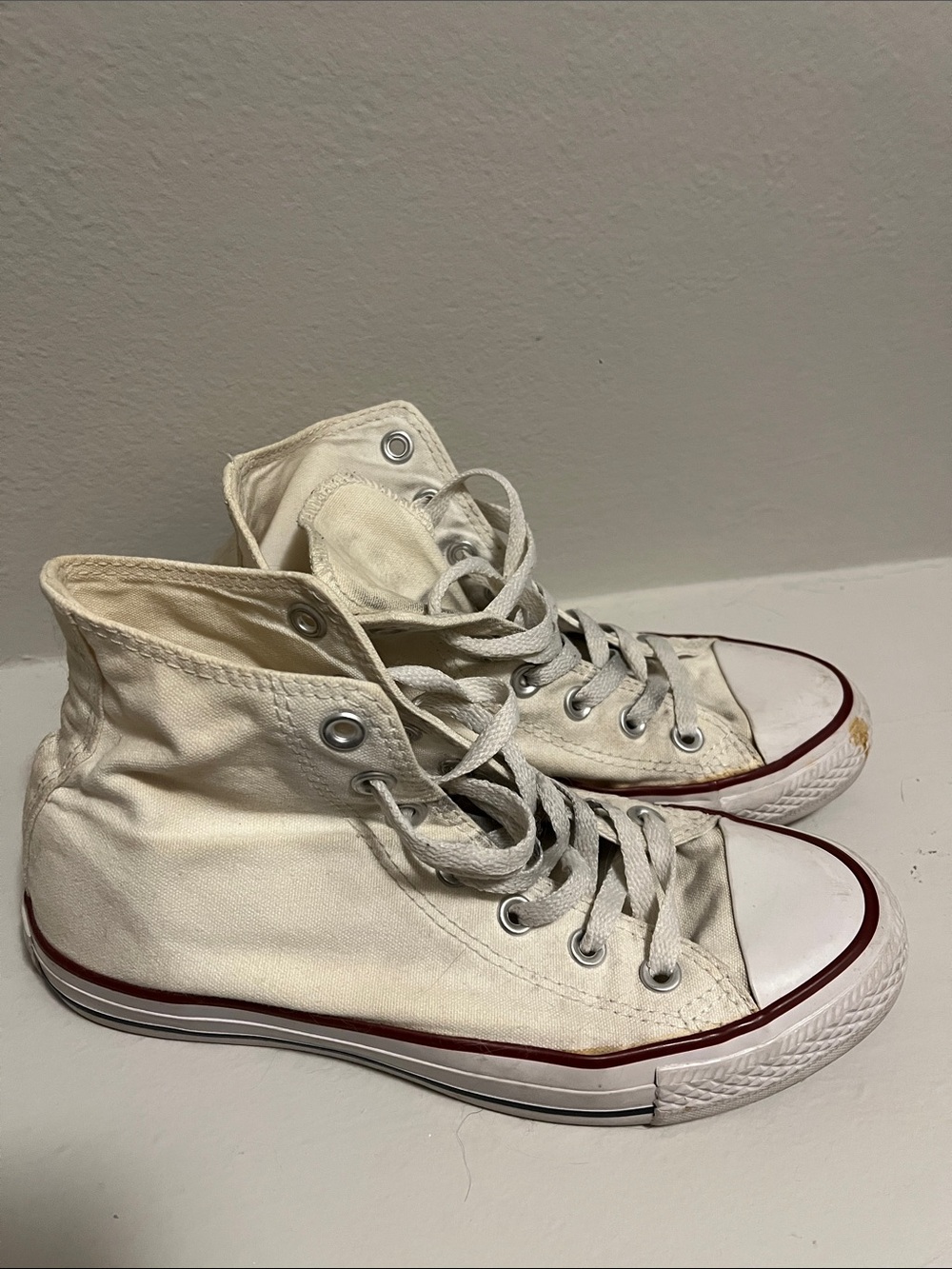 Converse Women’s Cream High-Top Sneakers with Red Stripe and Blue Star